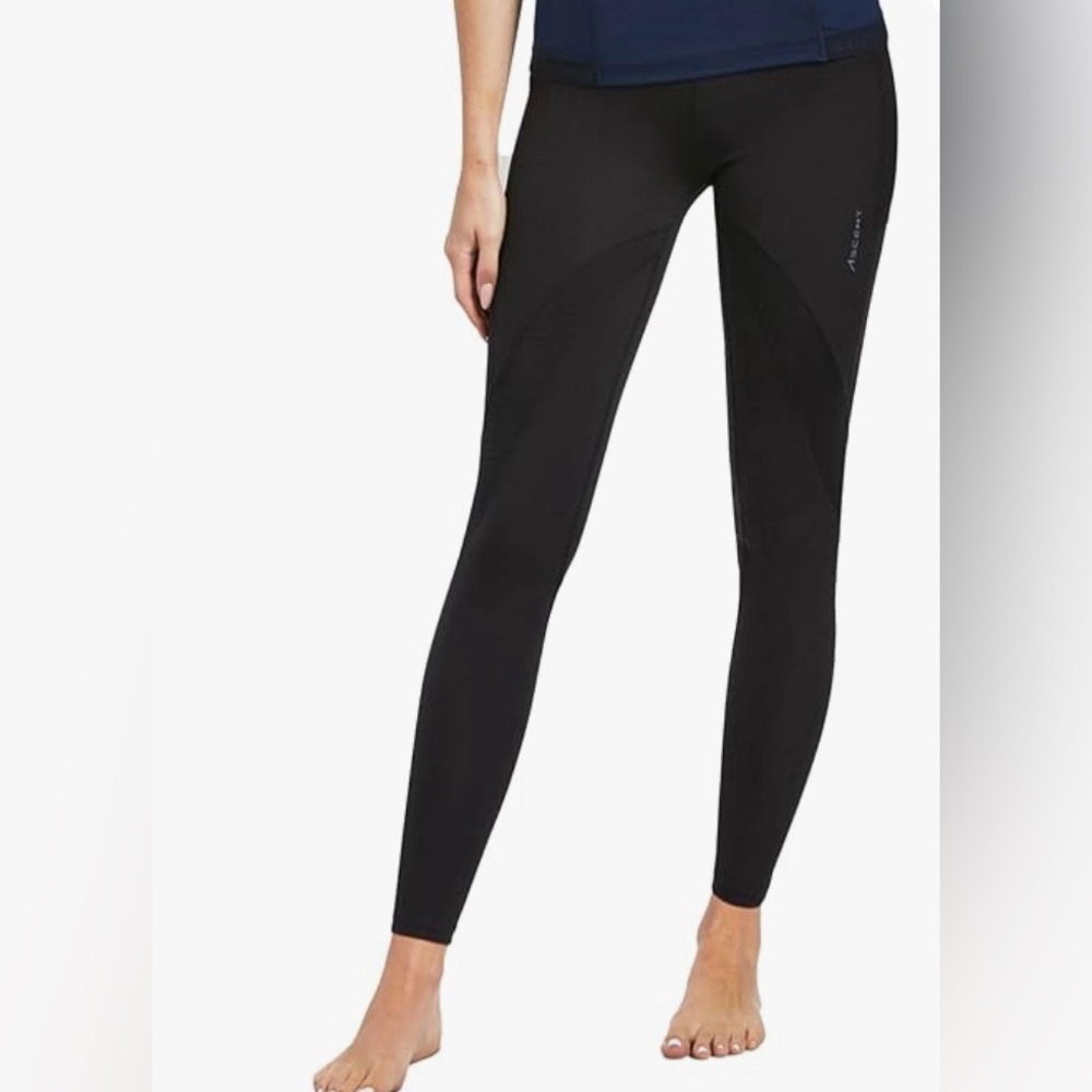 Ariat Women's Ascent Half Grip Tight Leggings 
Size L
Black